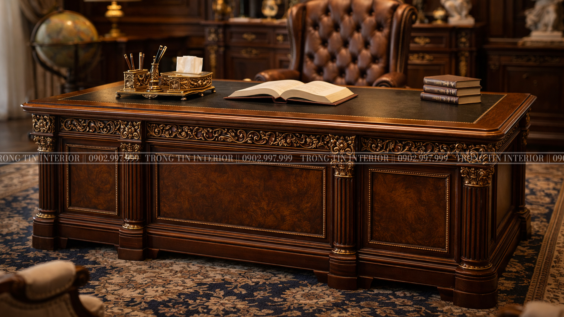 Bàn làm việc mang đậm phong cách Châu Âu - Trọng Tín Interior