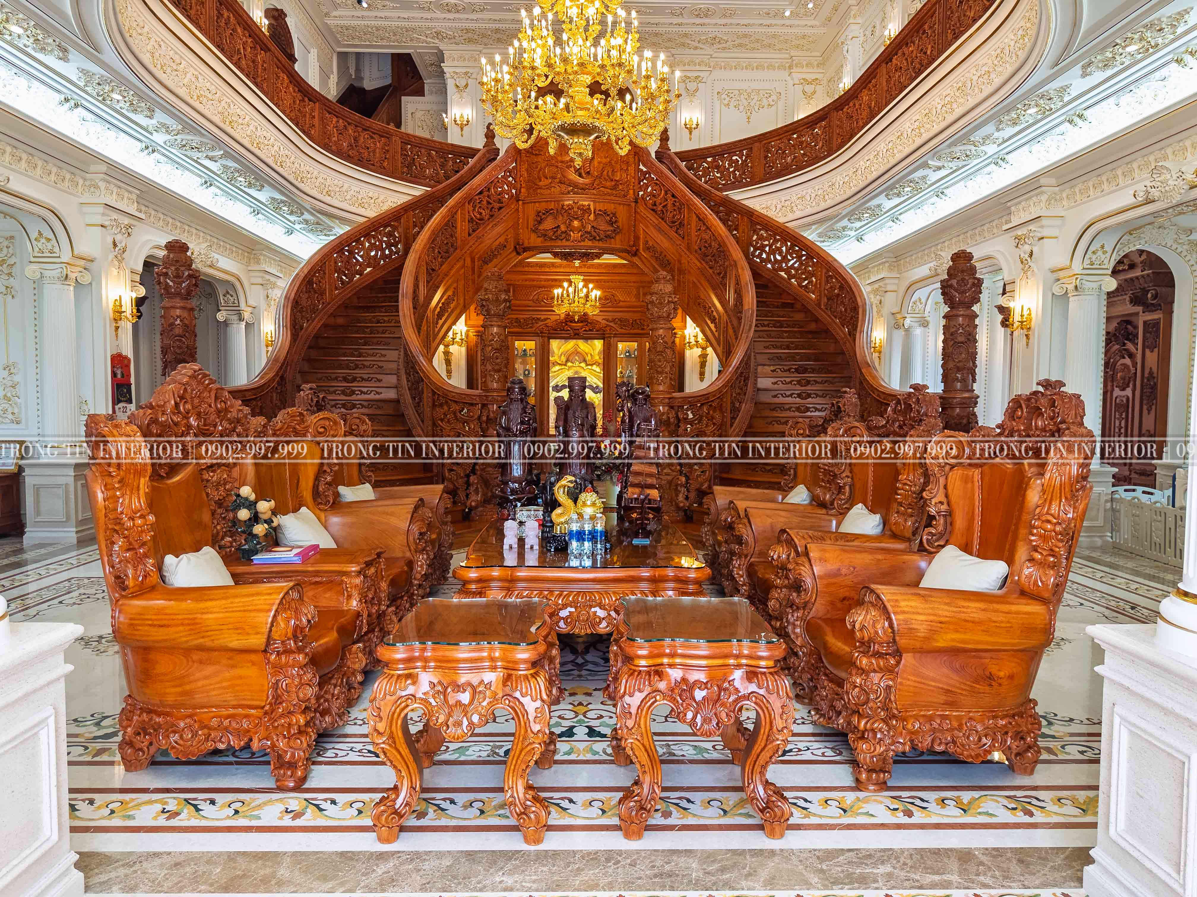 Không gian đại sảnh cổ điển - Anh Mãu Kiêng Gian