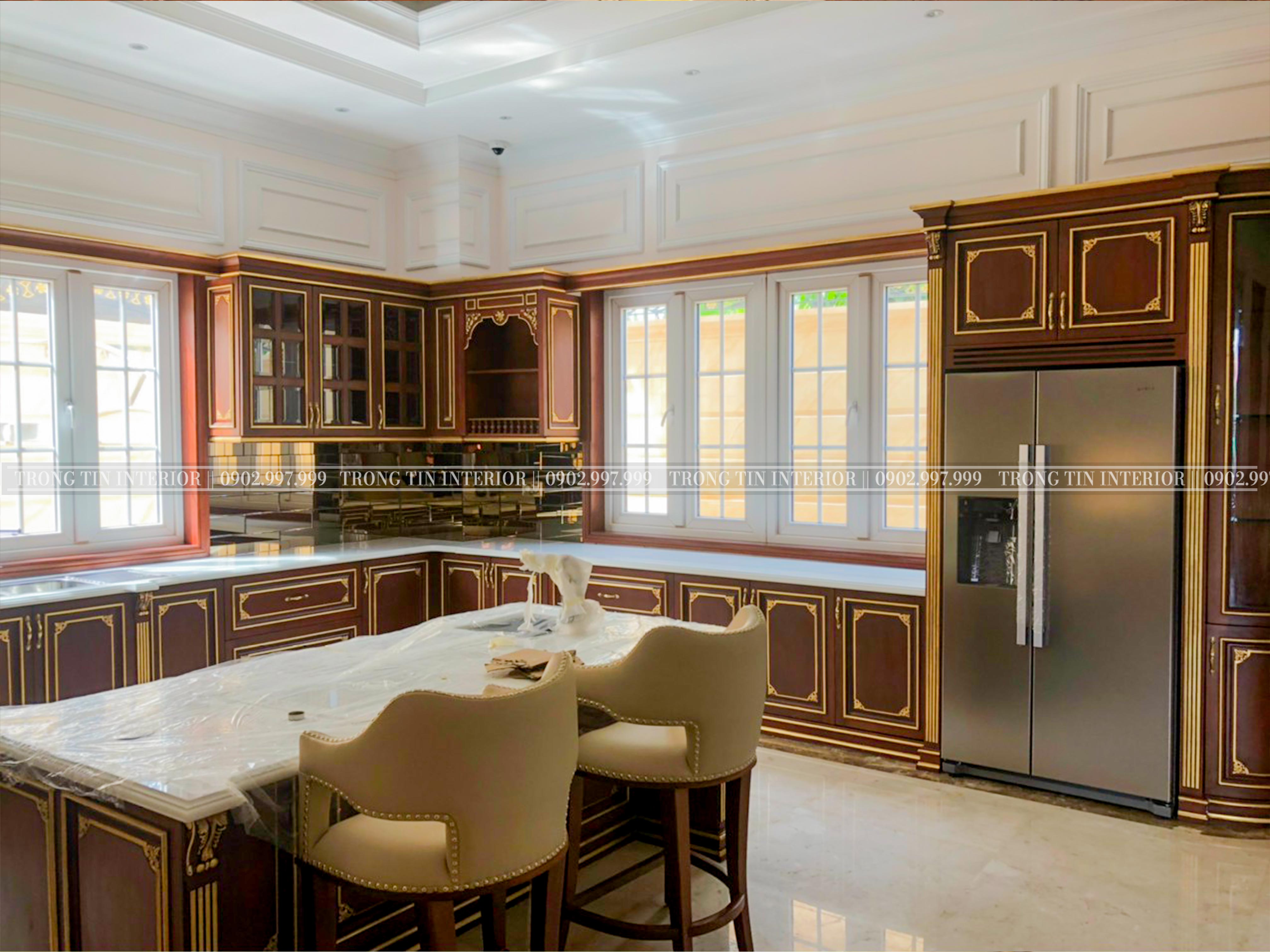 Không Gian Phòng Bếp Cổ Điển