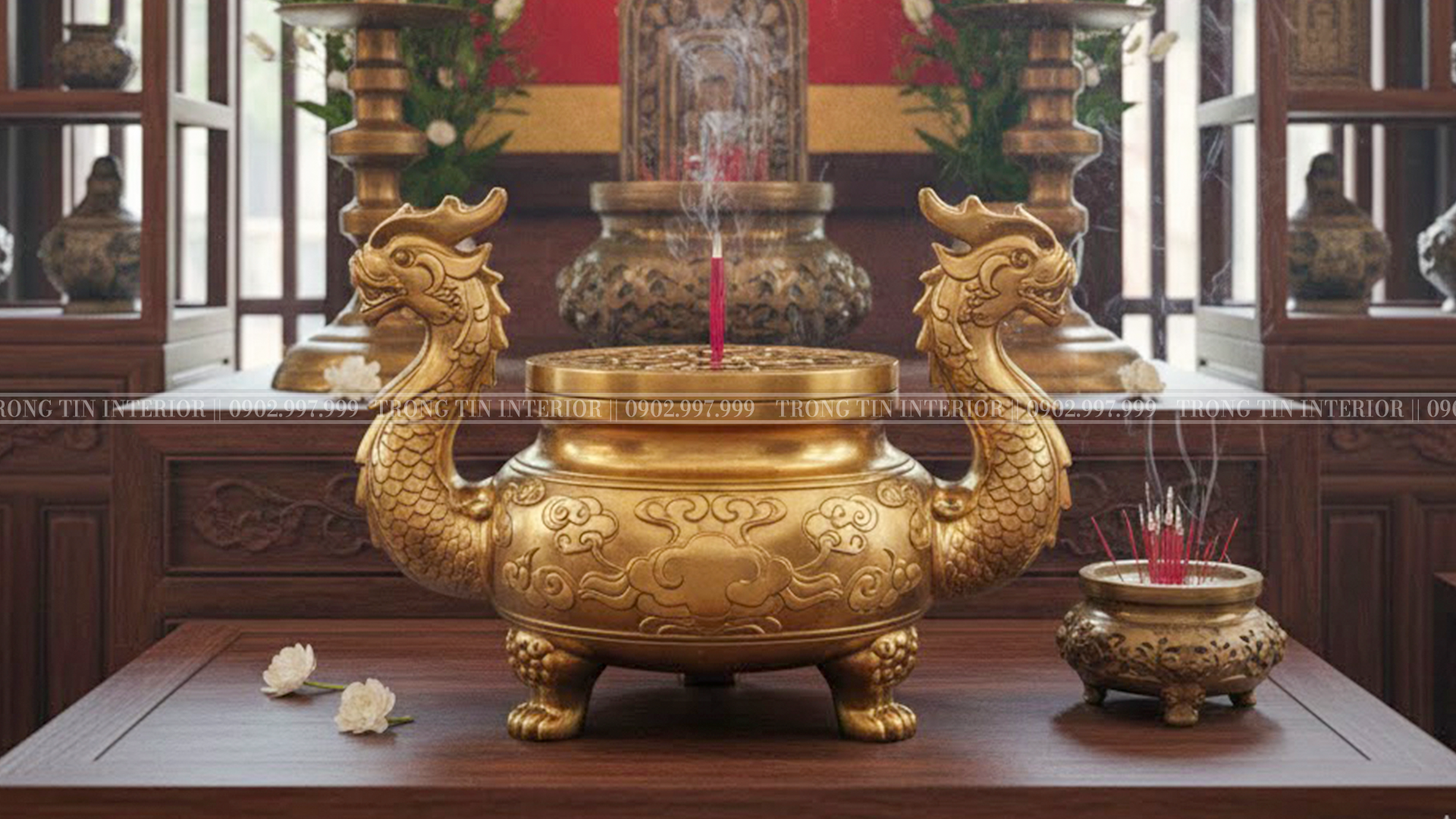 Lư đông đúc nguyên khối được sử dụng nhiều trong các phòng thờ - Trọng Tín Interior